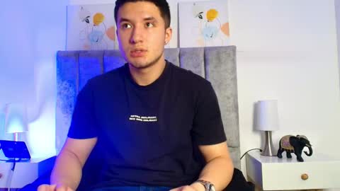 ethanconnor_ online show from 11/19/25, 08:09