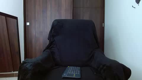 ethangreey1 online show from 12/22/24, 04:27