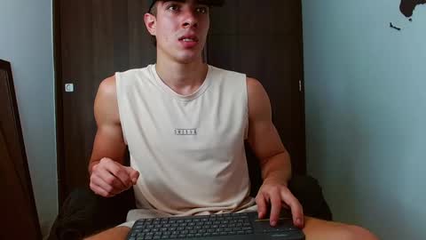 ethangreey1 online show from 12/27/24, 05:05