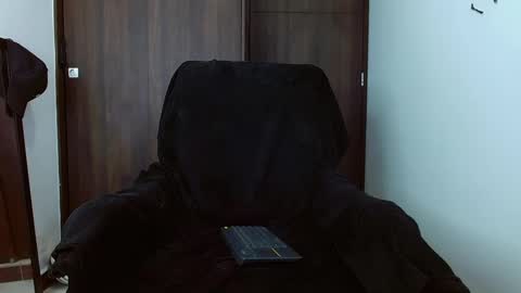 ethangreey1 online show from 01/25/25, 08:31