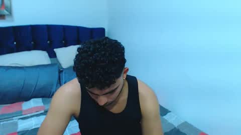 Snapshot of ethanhairy chatting on 01/14/25, 08:15 Ethan online show from 01/14/25, 08:15