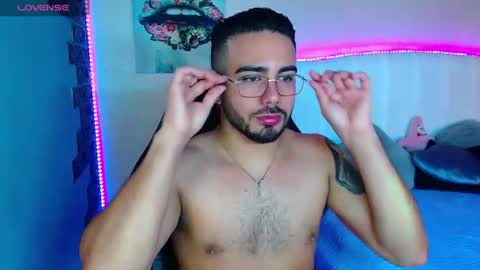 Snapshot of ethanhairy chatting on 07/11/26, 06:43 Ethan online show from 07/11/26, 06:43