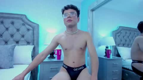 Ethan Leroy online show from 10/11/25, 11:42