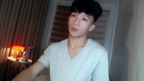 Rey online show from 04/05/26, 03:15