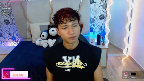 ette online show from 10/11/25, 03:39