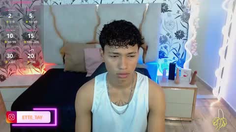 ette online show from 10/31/25, 03:29