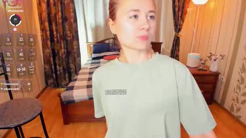 Snapshot of eugeniabrainard chatting on 09/29/25, 07:46 Kira and Kamila online show from 09/29/25, 07:46