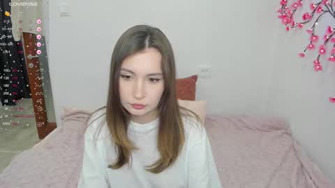 Veronica Tiia Lilith left to right online show from 02/11/26, 12:48