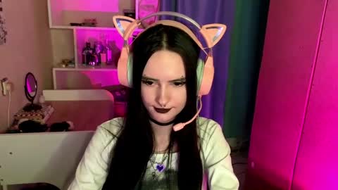 Snapshot of eunabiddlecome chatting on 05/07/26, 07:36 Kate online show from 05/07/26, 07:36