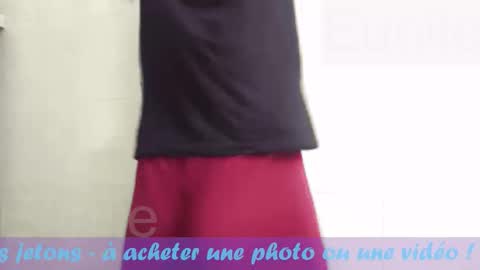 eunile online show from 10/01/25, 11:49