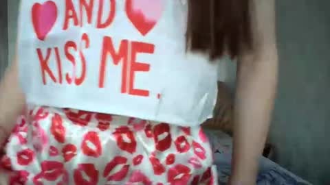 eva00186 online show from 02/04/25, 10:43