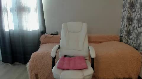 Eva online show from 02/03/26, 07:57