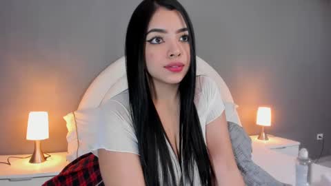 Snapshot of eva_bigboobs_ chatting on 02/20/25, 05:40 EVA online show from 02/20/25, 05:40
