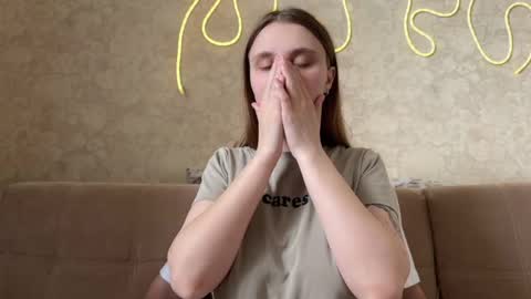 Eva Calvin online show from 04/15/26, 04:52