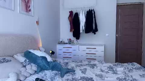 Snapshot of eva_collins_x chatting on 07/04/26, 02:18 Eva online show from 07/04/26, 02:18