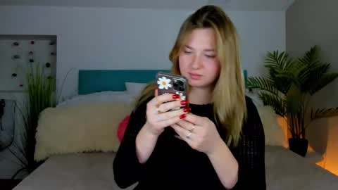 Snapshot of eva_crazy_ chatting on 01/09/26, 01:36 Eva online show from 01/09/26, 01:36