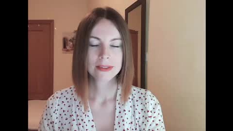 Snapshot of eva_cutesmile chatting on 04/27/26, 09:24 Eva online show from 04/27/26, 09:24