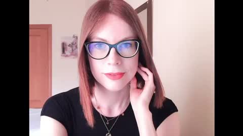 Snapshot of eva_cutesmile chatting on 06/09/26, 04:40 Eva online show from 06/09/26, 04:40