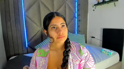 EVA DAEMON  online show from 04/18/26, 11:58