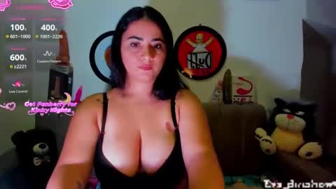 Eva online show from 11/22/25, 10:09