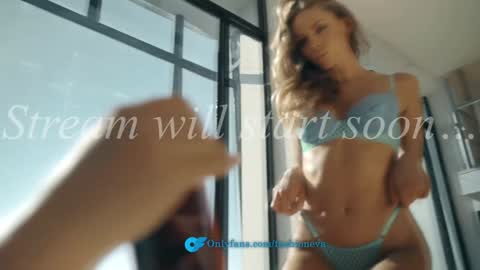 Eva online show from 01/18/26, 01:48