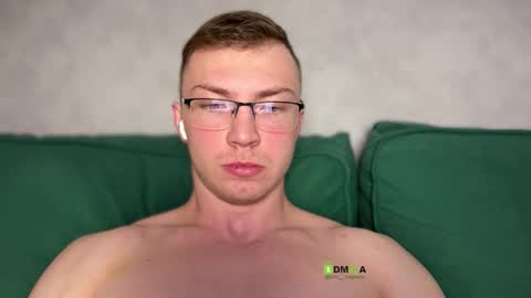 Eva and Iron online show from 03/29/26, 10:43