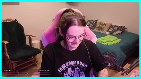 Gamer Katt online show from 12/03/25, 01:31