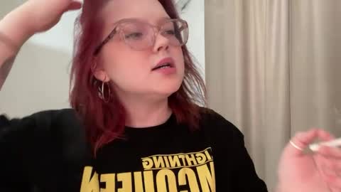 eva_kittenn online show from 04/21/26, 12:44