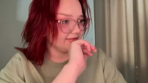 Snapshot of eva_kittenn chatting on 06/14/26, 12:40 eva_kittenn online show from 06/14/26, 12:40
