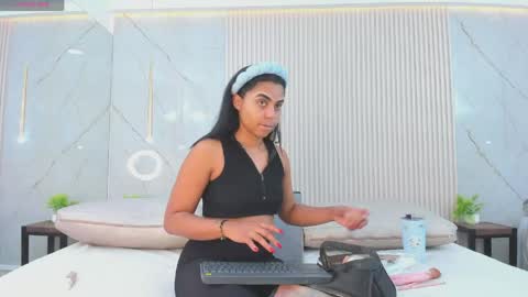 Eva online show from 04/22/26, 11:34