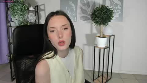 Eva online show from 06/18/26, 09:14