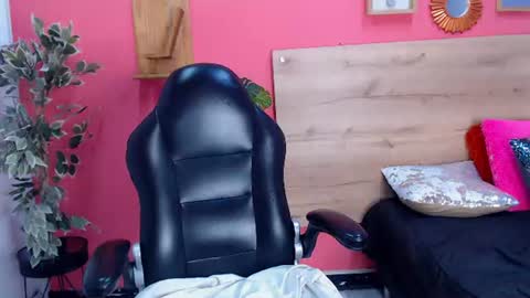 eva_love49 online show from 07/28/26, 07:39