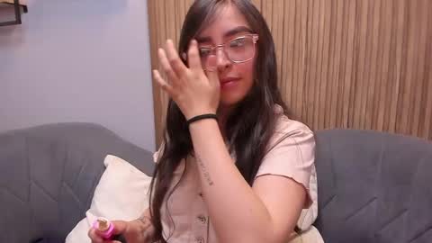 Snapshot of eva_macalliter chatting on 12/12/24, 03:10 Angelinne online show from 12/12/24, 03:10