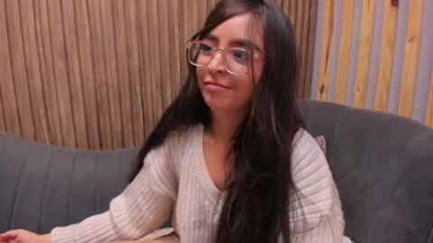 Snapshot of eva_macalliter chatting on 02/07/25, 09:05 Angelinne online show from 02/07/25, 09:05