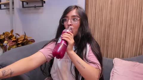 Snapshot of eva_macalliter chatting on 02/23/25, 11:00 Angelinne online show from 02/23/25, 11:00