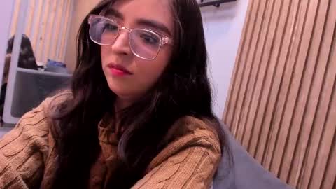 Snapshot of eva_macalliter chatting on 09/29/25, 01:05 Angelinne online show from 09/29/25, 01:05