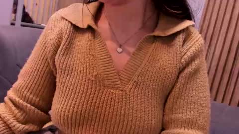 Snapshot of eva_macalliter chatting on 10/19/25, 03:07 Angelinne online show from 10/19/25, 03:07