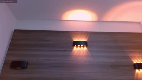 Snapshot of eva_monwalker chatting on 02/27/25, 07:26 Eva cute online show from 02/27/25, 07:26