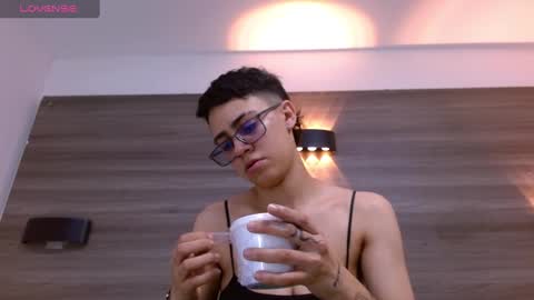 Snapshot of eva_monwalker chatting on 03/08/25, 07:31 Eva cute online show from 03/08/25, 07:31