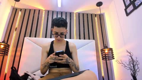 Snapshot of eva_monwalker chatting on 11/03/25, 05:47 Eva cute online show from 11/03/25, 05:47