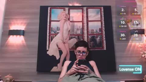 Snapshot of eva_monwalker chatting on 11/18/25, 04:55 Eva cute online show from 11/18/25, 04:55