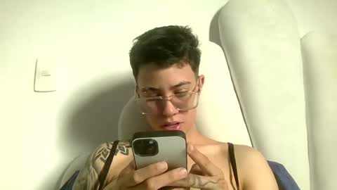 Snapshot of eva_monwalker chatting on 08/04/26, 12:52 Eva cute online show from 08/04/26, 12:52