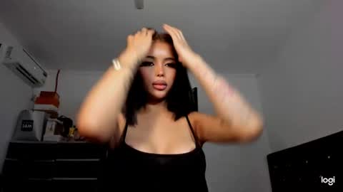 Snapshot of eva_penelope chatting on 05/01/26, 03:11 EVA online show from 05/01/26, 03:11