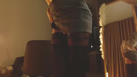 Eva online show from 11/14/25, 08:57