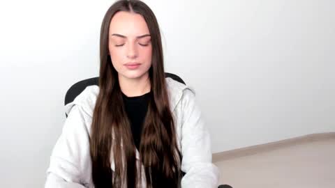 Eva online show from 01/21/25, 05:30