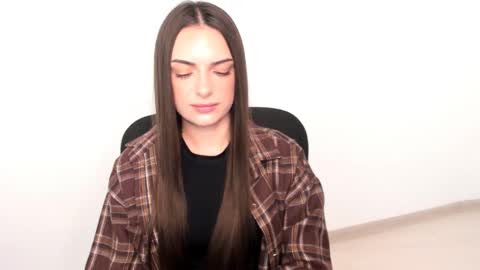 Eva online show from 02/04/25, 02:32