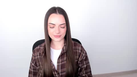 Eva online show from 02/23/25, 02:04