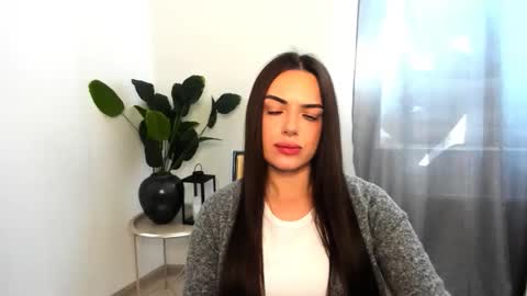 Eva online show from 03/17/26, 11:46