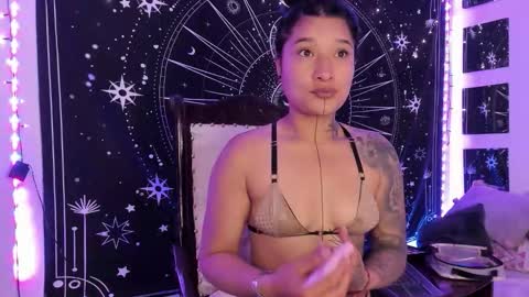 Snapshot of eva_sanderslee chatting on 09/17/25, 06:59 Eva  online show from 09/17/25, 06:59