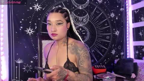 Snapshot of eva_sanderslee chatting on 09/23/25, 06:49 Eva  online show from 09/23/25, 06:49